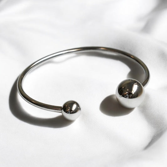 Adjustable Gold or Silver Bracelet with Polished Stainless Steel Spheres