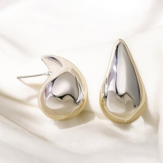 A005-S_Aretes_con_Diseno_de_Gotas_Modernas_Plata