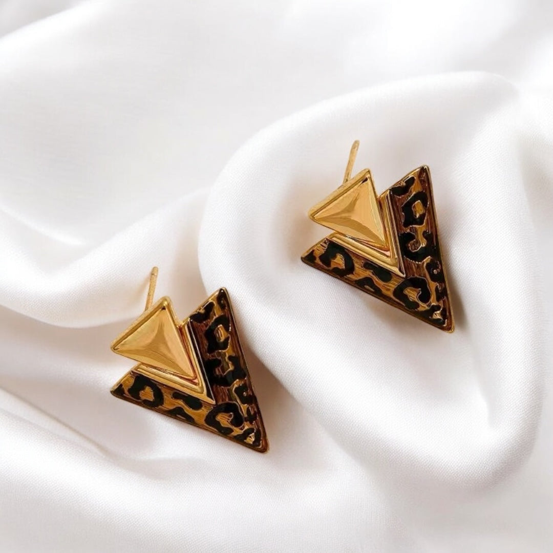 AretesTriangularesDoradosconEstampadoAnimalPrint