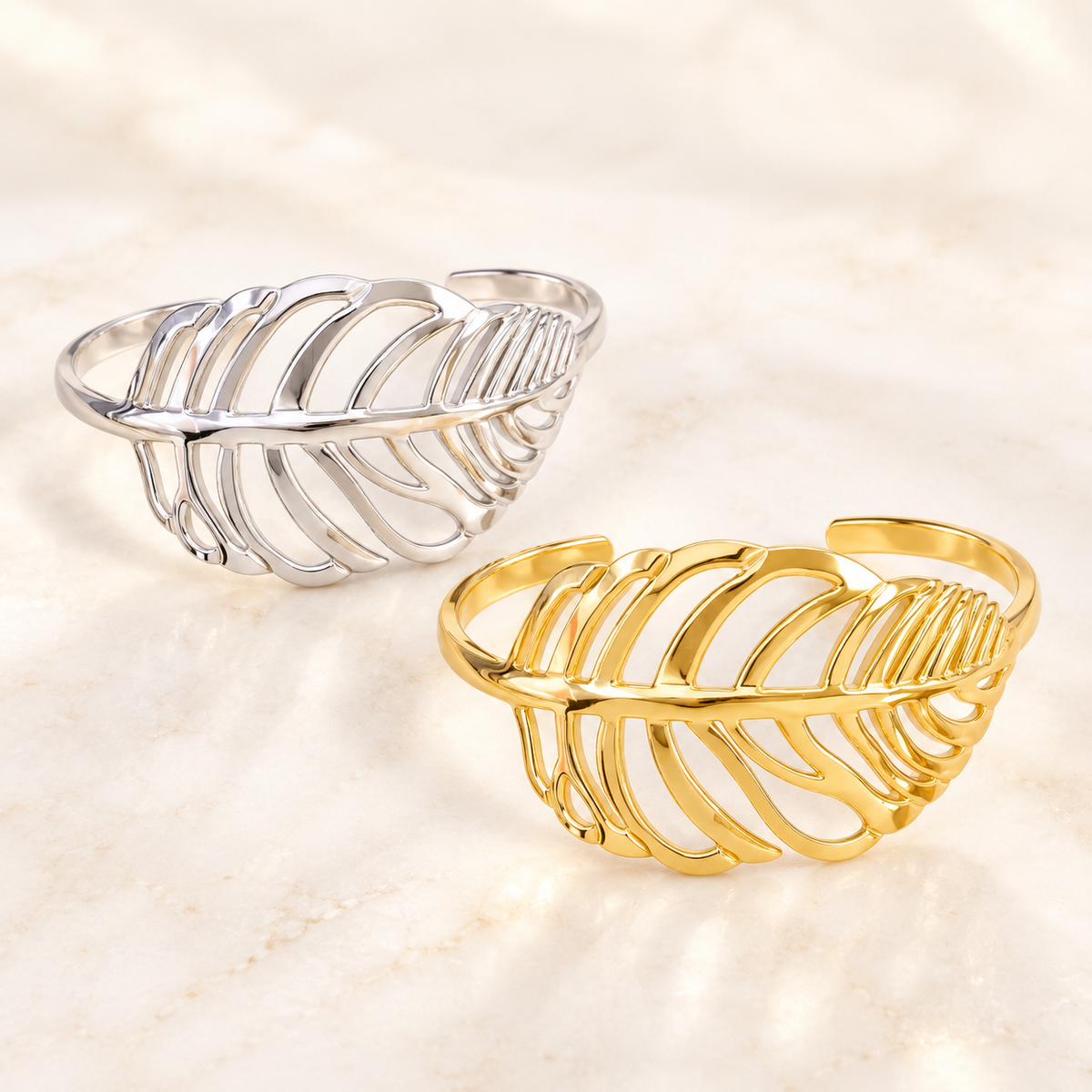Brazalete de Hoja Tropical en Stainless Steel Dorado y Plateado