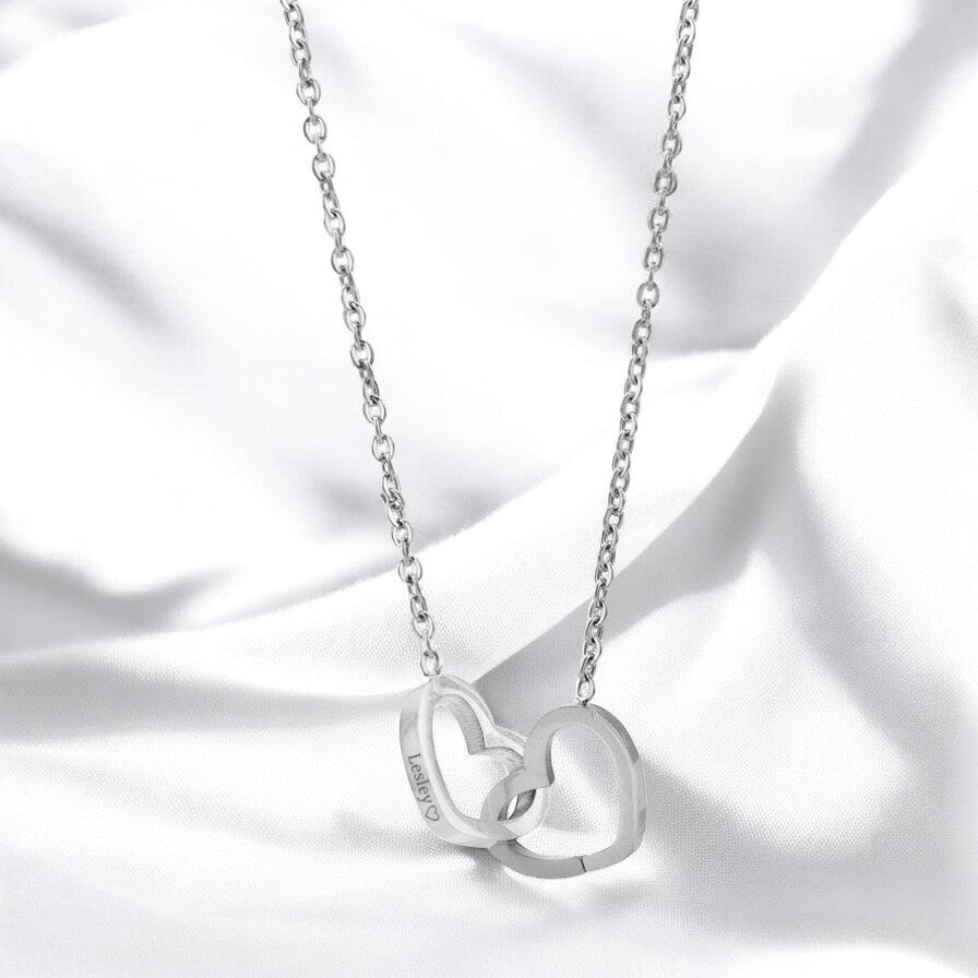 Cadena con Charms de Corazones Entrelazados en Stainless Steel Plateado