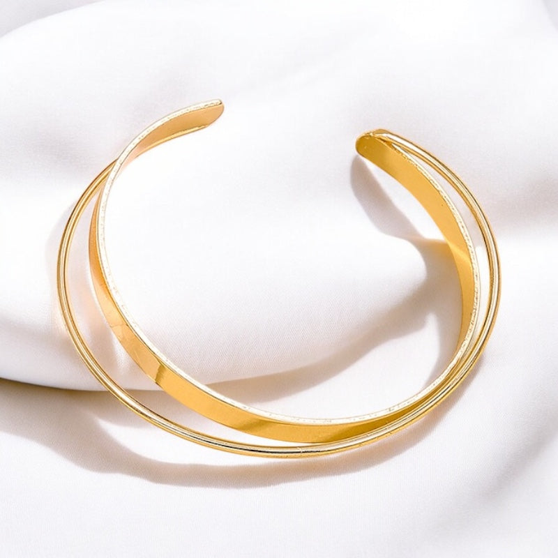 P005_PulseraPlateado_de_Doble_Linea_Minimalista_dorado