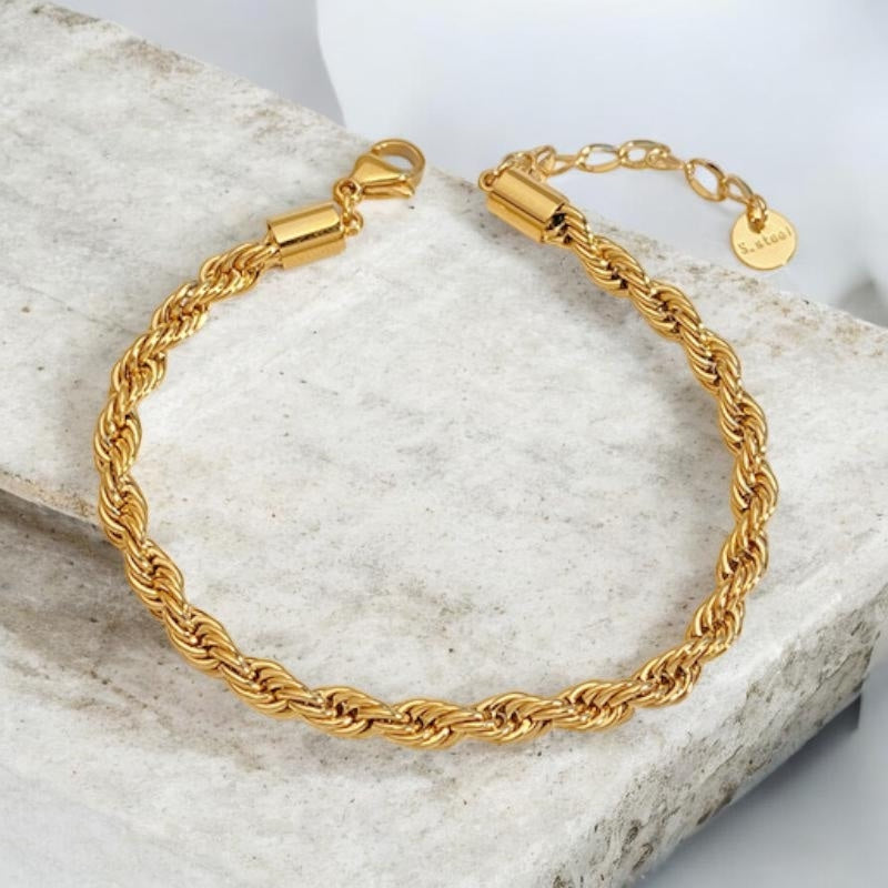 Pulsera_trenzada_dorada_tipo_rope