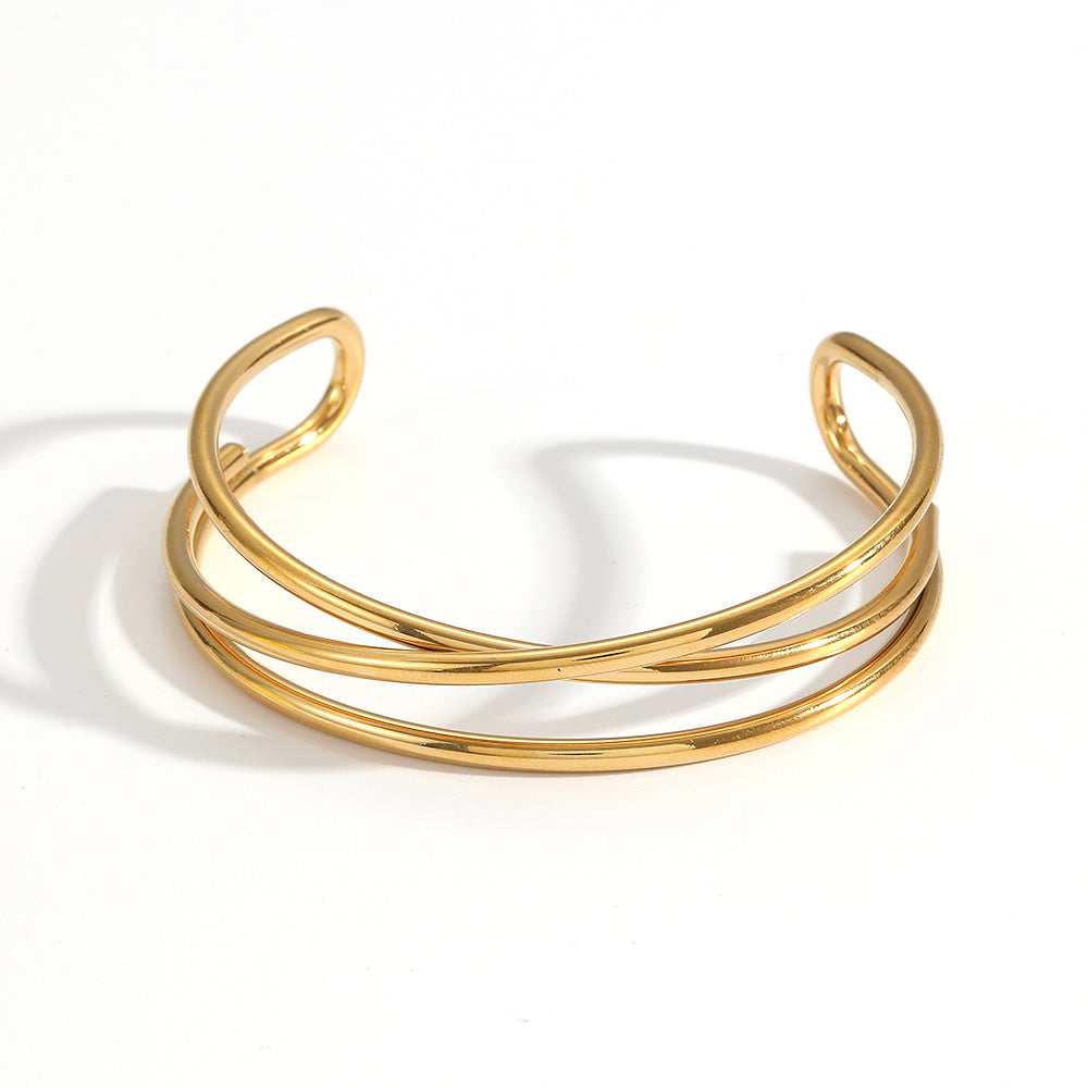 Pulsera Triple Dorada Minimal en Stainless Steel