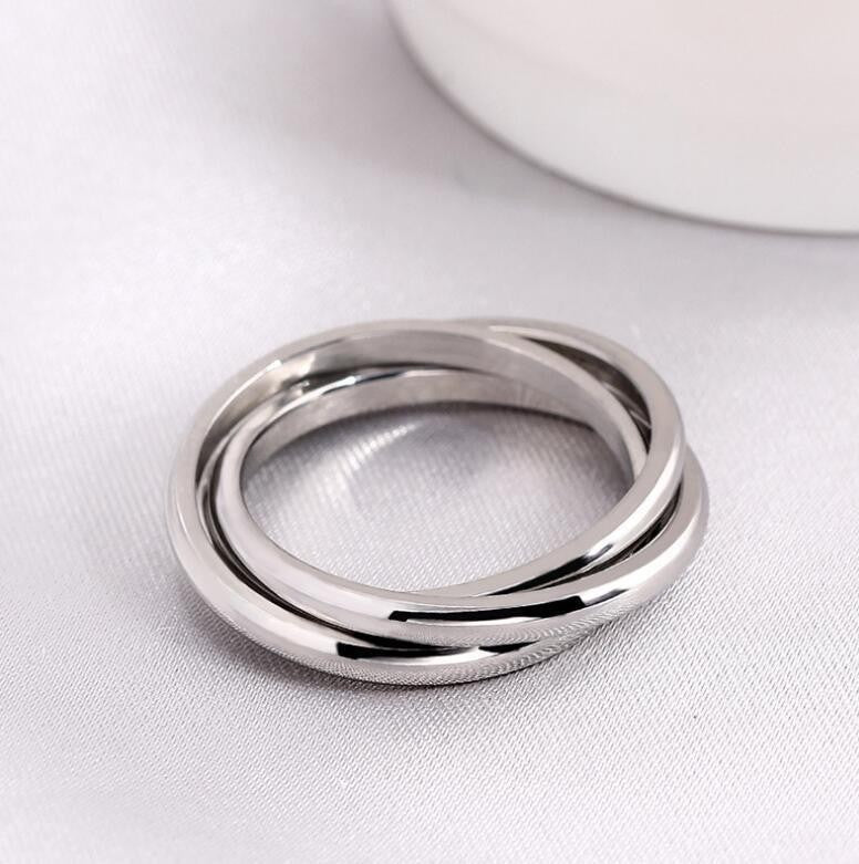 Tricolor Stainless Steel Ring – Elegant and Minimalist Design