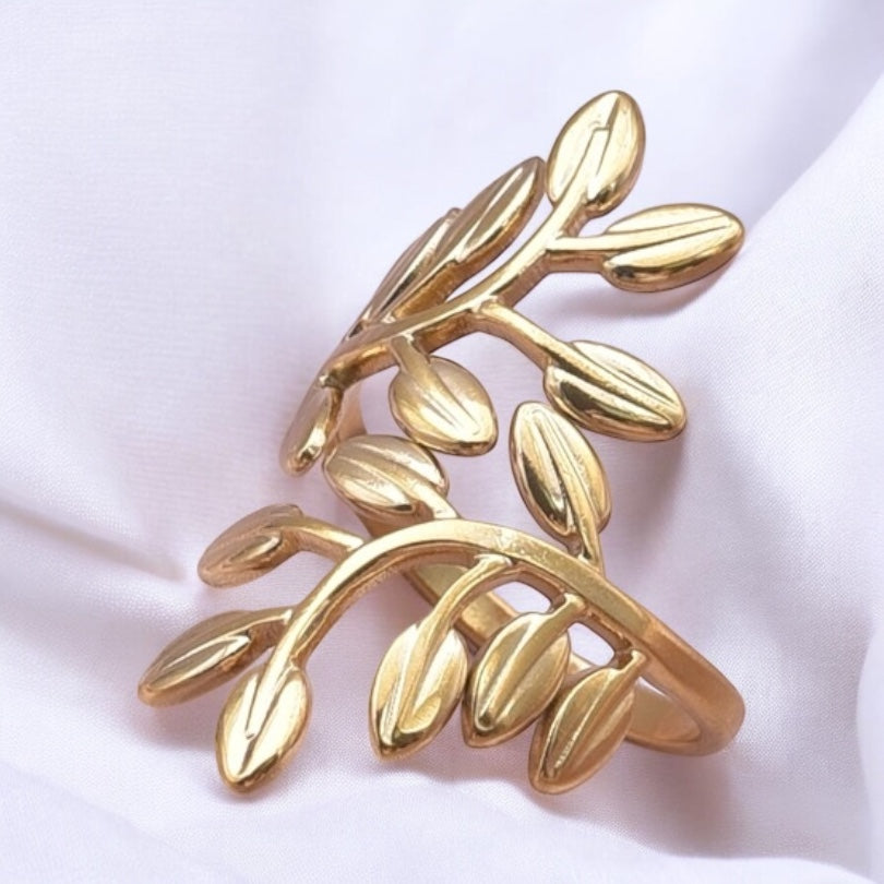 Sortija de Hojas en Stainless Steel – Diseño Natural y Elegante