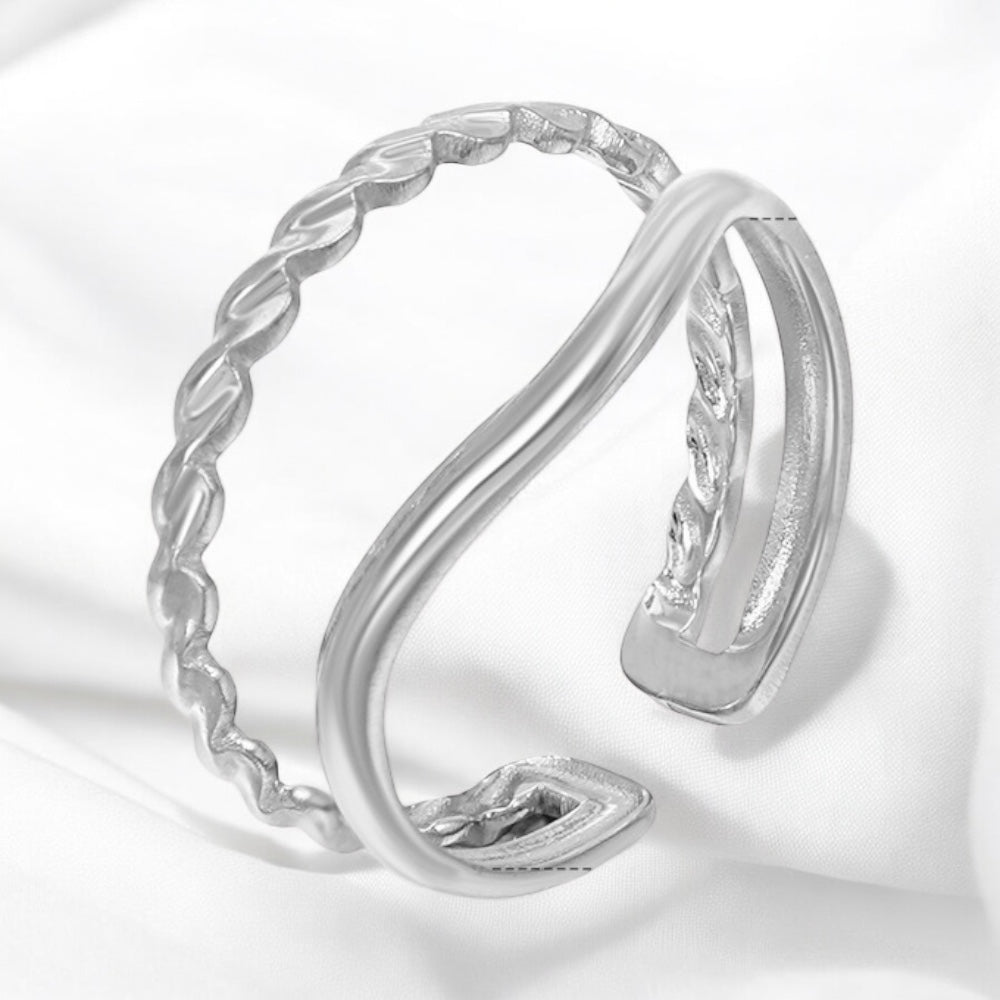 Open Ring in Stainless Steel with Braided and Curved Design – Unique and Modern Style