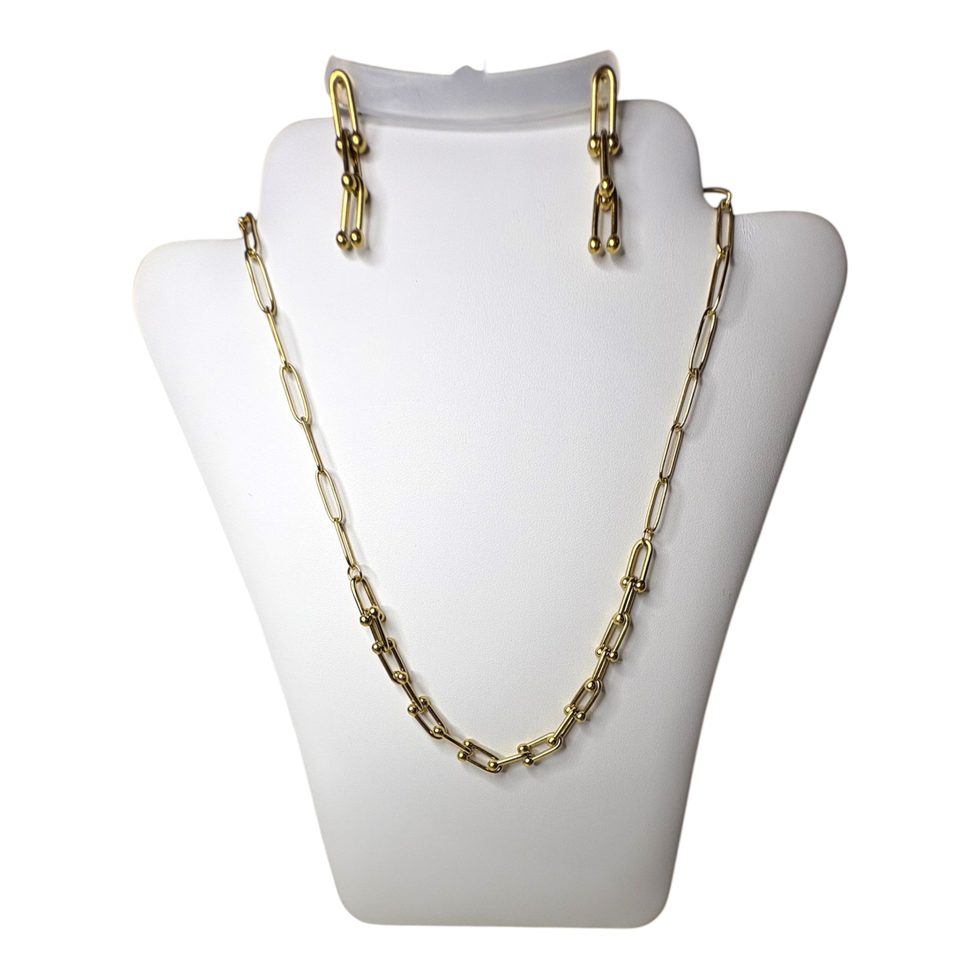 Set de Cadena y Aretes Dorados con Eslabones Modernos en Stainless Steel