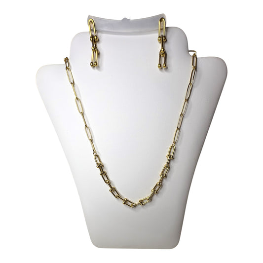 Set de Cadena y Aretes Dorados con Eslabones Modernos en Stainless Steel